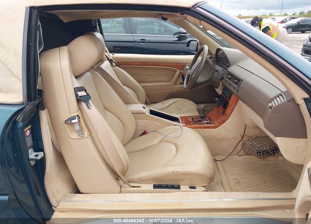2000 MERCEDES-BENZ SL 500 VIN: WDBFA68F3YF195005