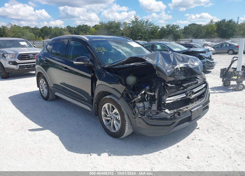 2017 HYUNDAI TUCSON SE PLUS VIN: KM8J3CA46HU407464
