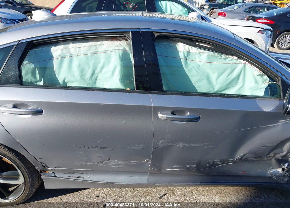 2018 HONDA ACCORD SPORT 2.0T VIN: 1HGCV2F34JA050585