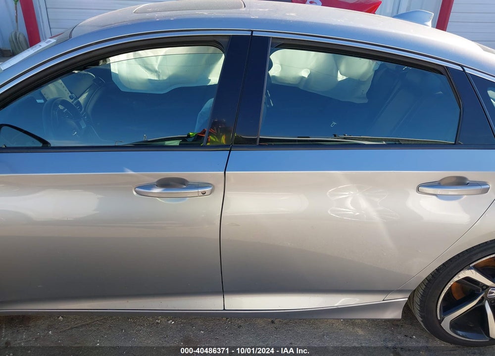 2018 HONDA ACCORD SPORT 2.0T VIN: 1HGCV2F34JA050585