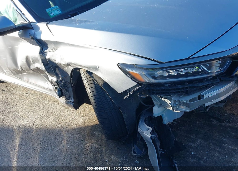 2018 HONDA ACCORD SPORT 2.0T VIN: 1HGCV2F34JA050585