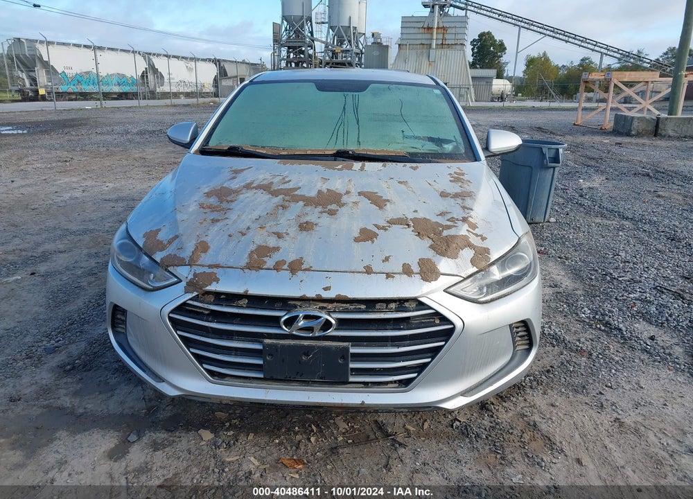 2018 HYUNDAI ELANTRA SEL VIN: 5NPD84LF5JH370639