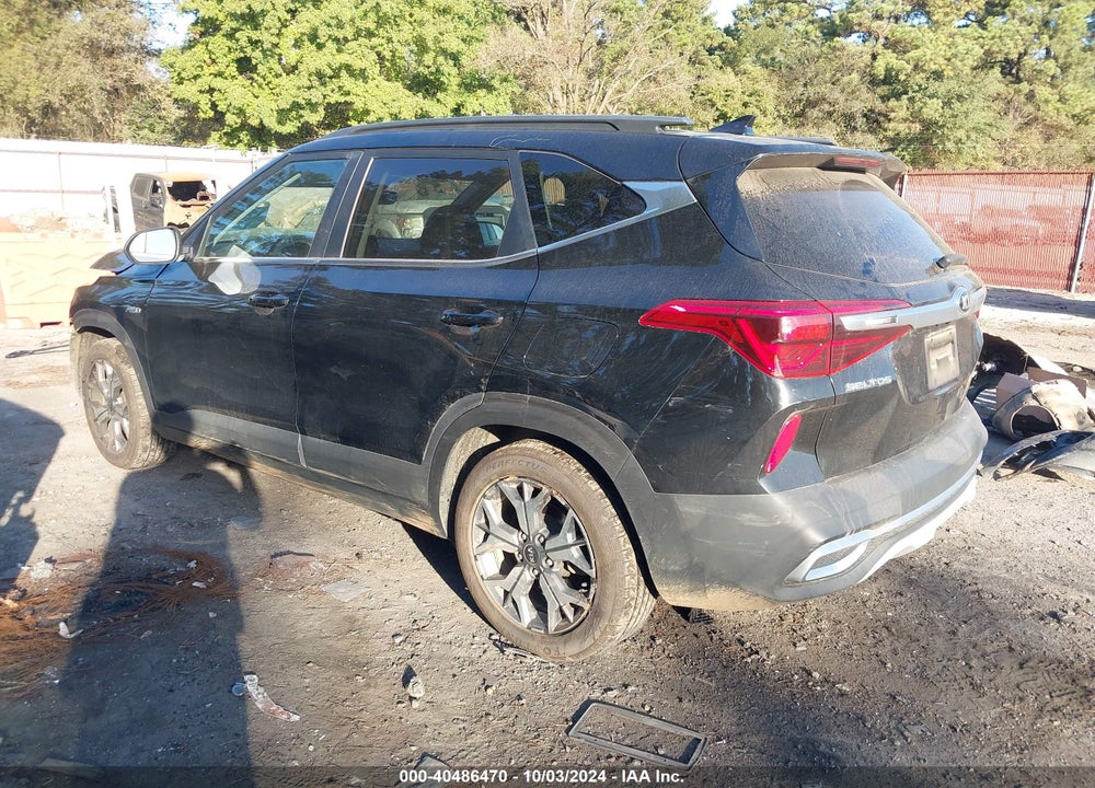 2021 KIA SELTOS EX VIN: KNDERCAA9M7170052