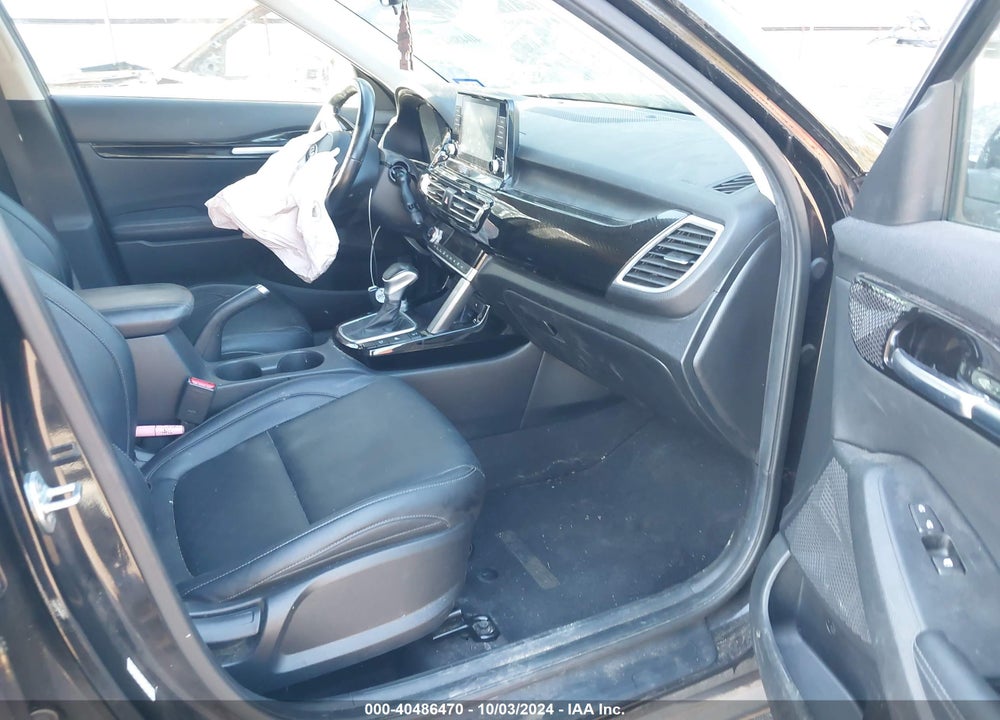 2021 KIA SELTOS EX VIN: KNDERCAA9M7170052