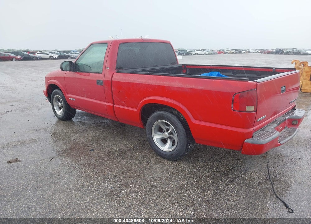 2002 CHEVROLET S-10 LS VIN: 1GCCS145128126715