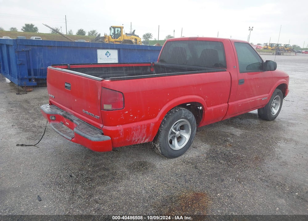 2002 CHEVROLET S-10 LS VIN: 1GCCS145128126715