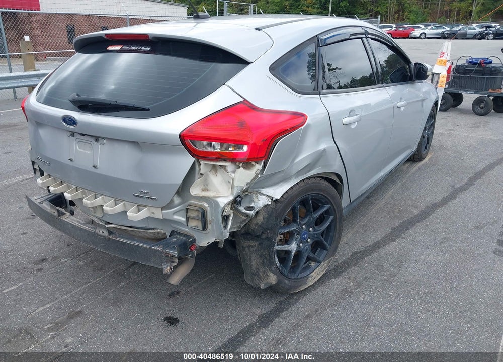 2016 FORD FOCUS SE VIN: 1FADP3K24GL308879