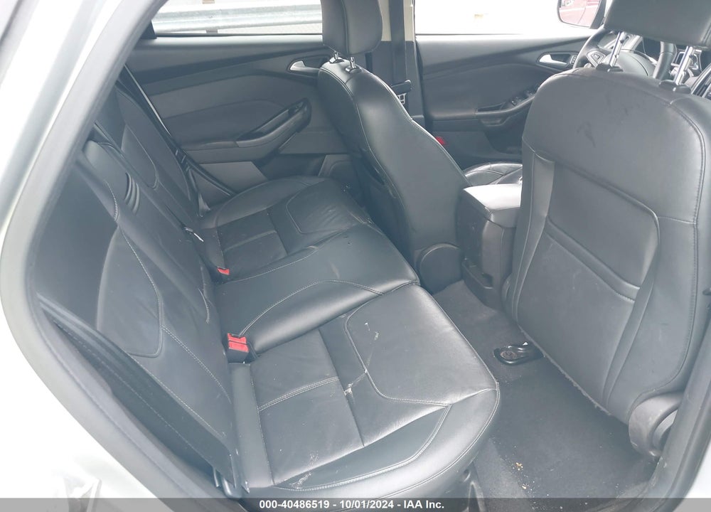 2016 FORD FOCUS SE VIN: 1FADP3K24GL308879