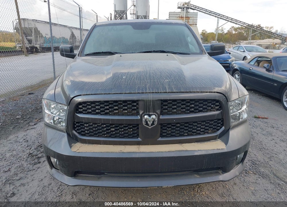 2019 RAM 1500 CLASSIC EXPRESS  4X4 5'7 BOX VIN: 1C6RR7KT8KS599368