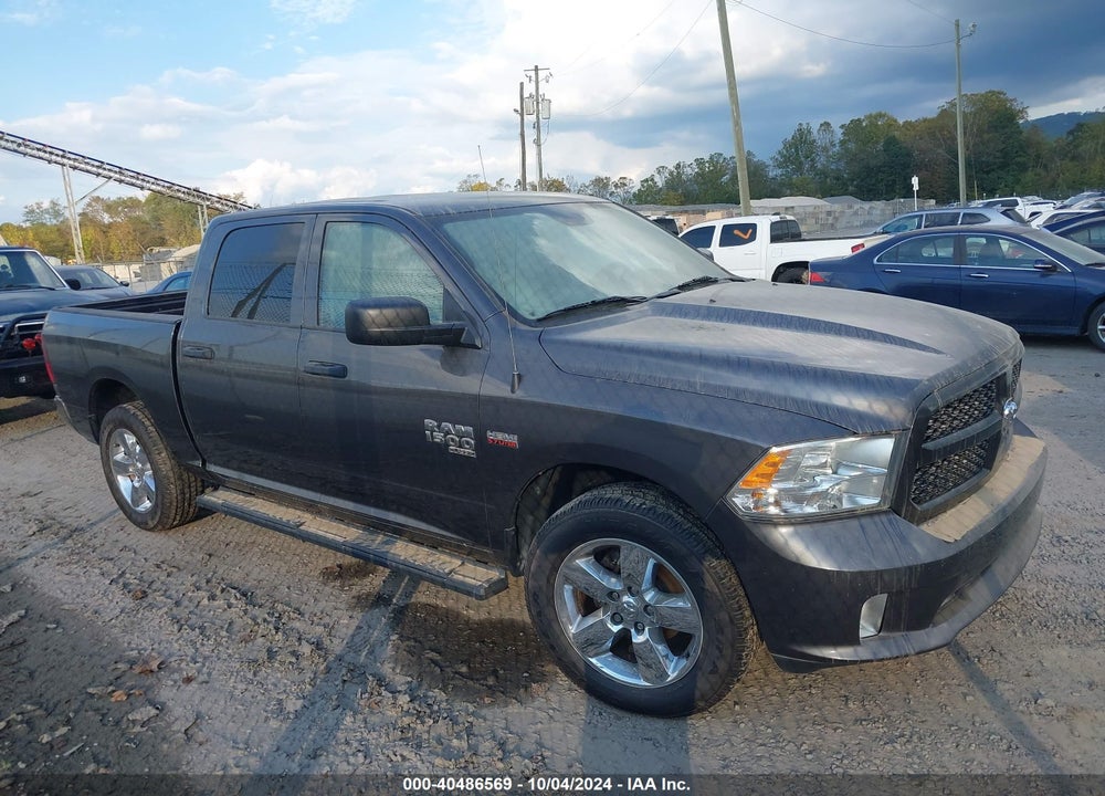 2019 RAM 1500 CLASSIC EXPRESS  4X4 5'7 BOX VIN: 1C6RR7KT8KS599368