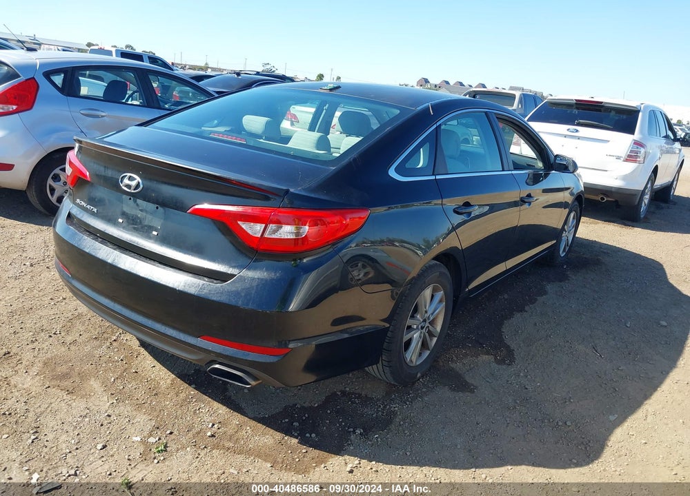 2015 HYUNDAI SONATA SE VIN: 5NPE24AF8FH038825