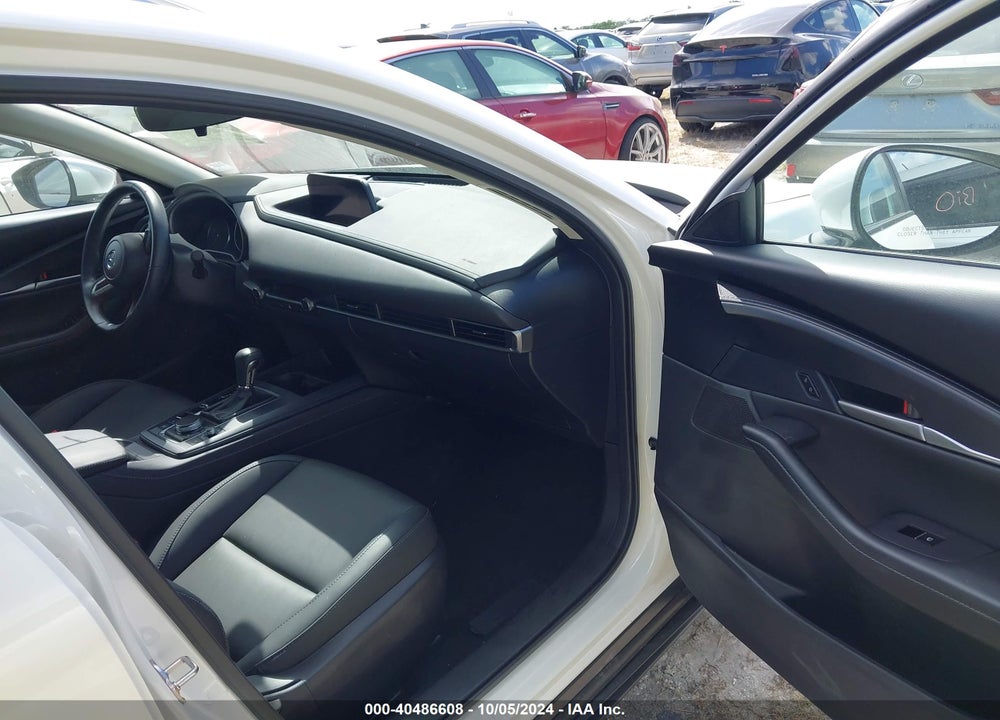 2023 MAZDA CX-30 2.5 S SELECT VIN: 3MVDMBBM8PM576118