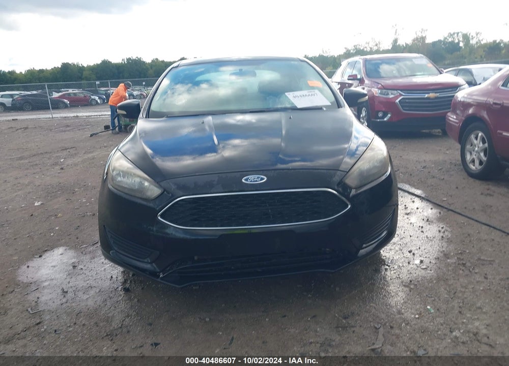 2015 FORD FOCUS SE VIN: 1FADP3F25FL291227