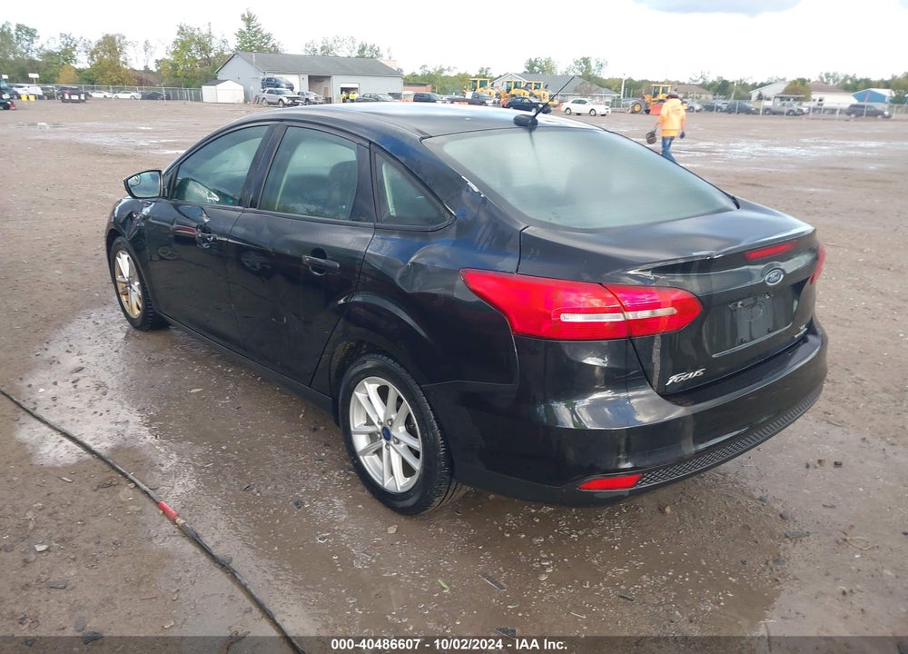 2015 FORD FOCUS SE VIN: 1FADP3F25FL291227