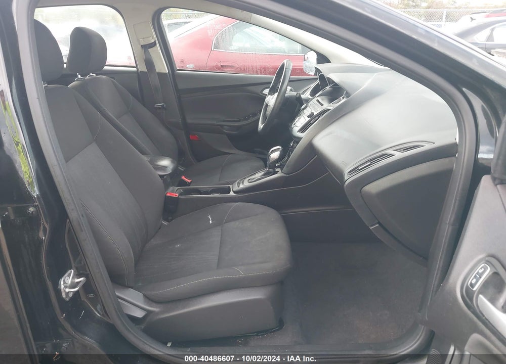 2015 FORD FOCUS SE VIN: 1FADP3F25FL291227