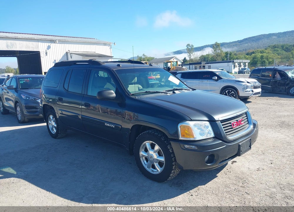 2005 GMC ENVOY XL SLE VIN: 1GKET16S756206128
