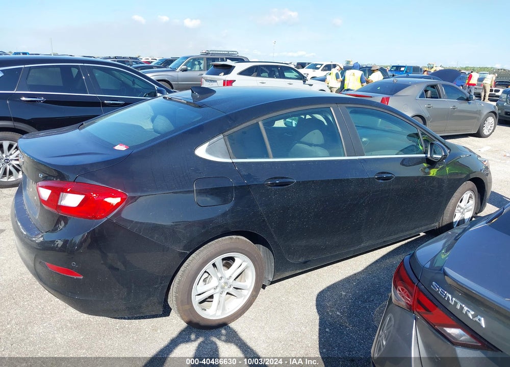 2018 CHEVROLET CRUZE LT AUTO VIN: 1G1BE5SM2J7223410