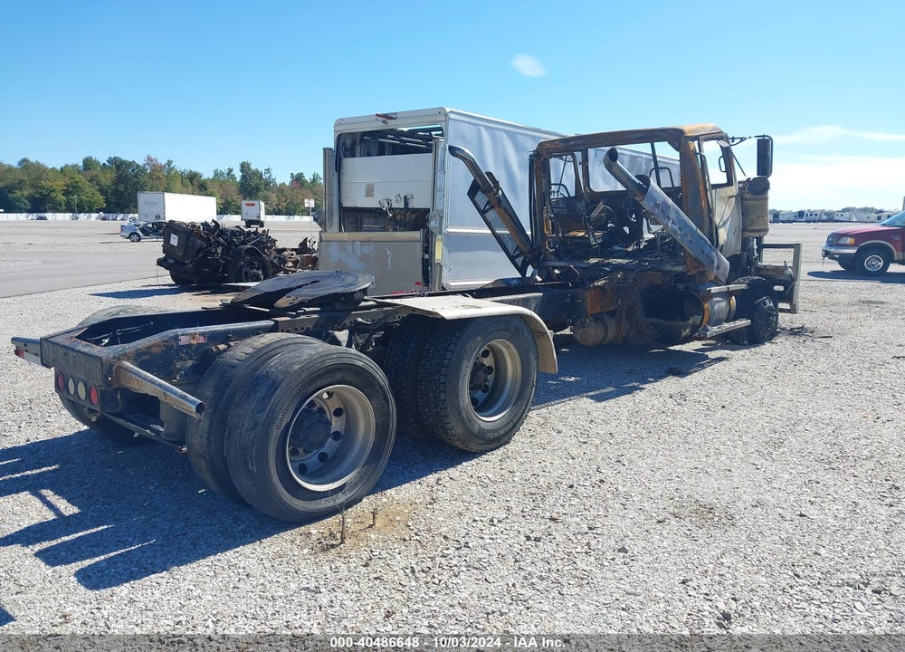 2010 WESTERN STAR/AUTO CAR CONVENTIONAL 4900SA VIN: 5KJJALDR6APAP2105