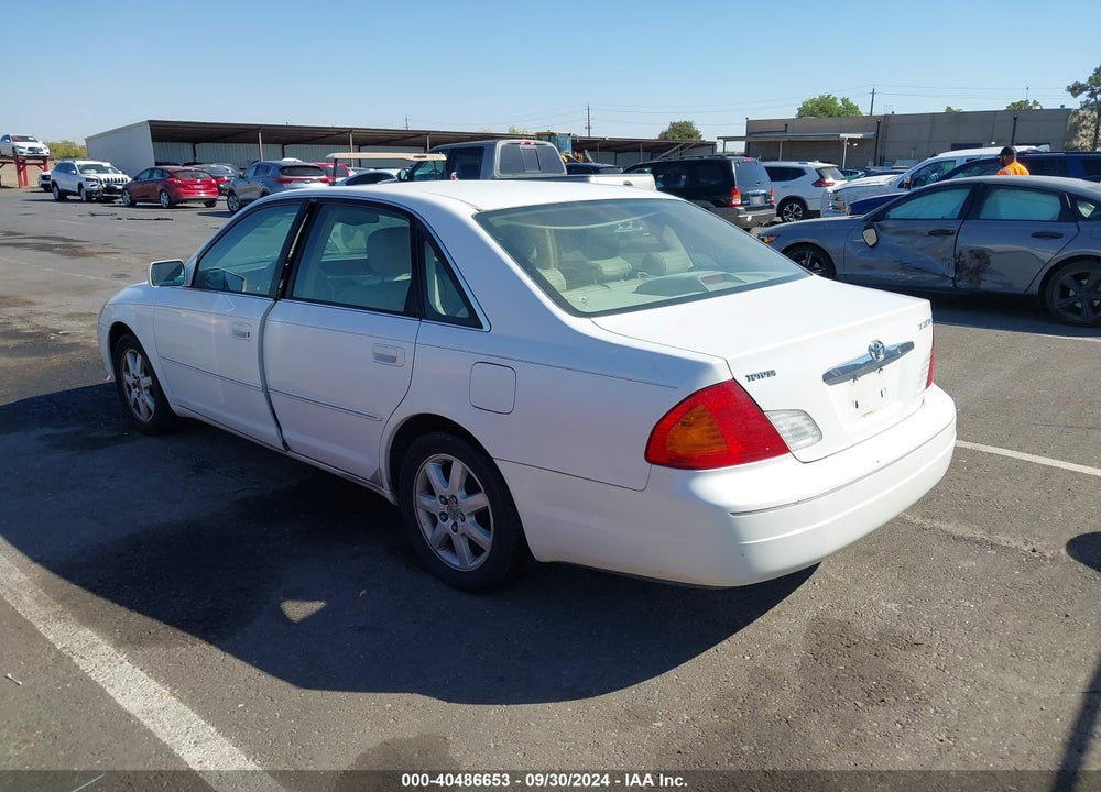 2001 TOYOTA AVALON XLS VIN: 4T1BF28B51U143959
