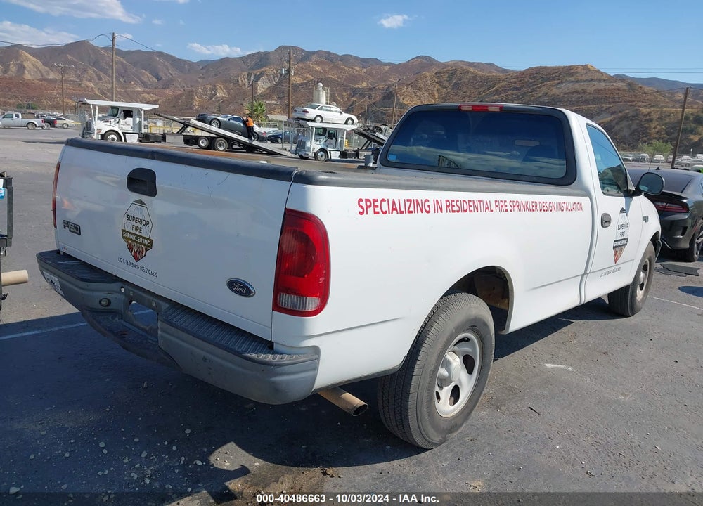 2002 FORD F-150 XL/XLT VIN: 1FTRF17222NA83388
