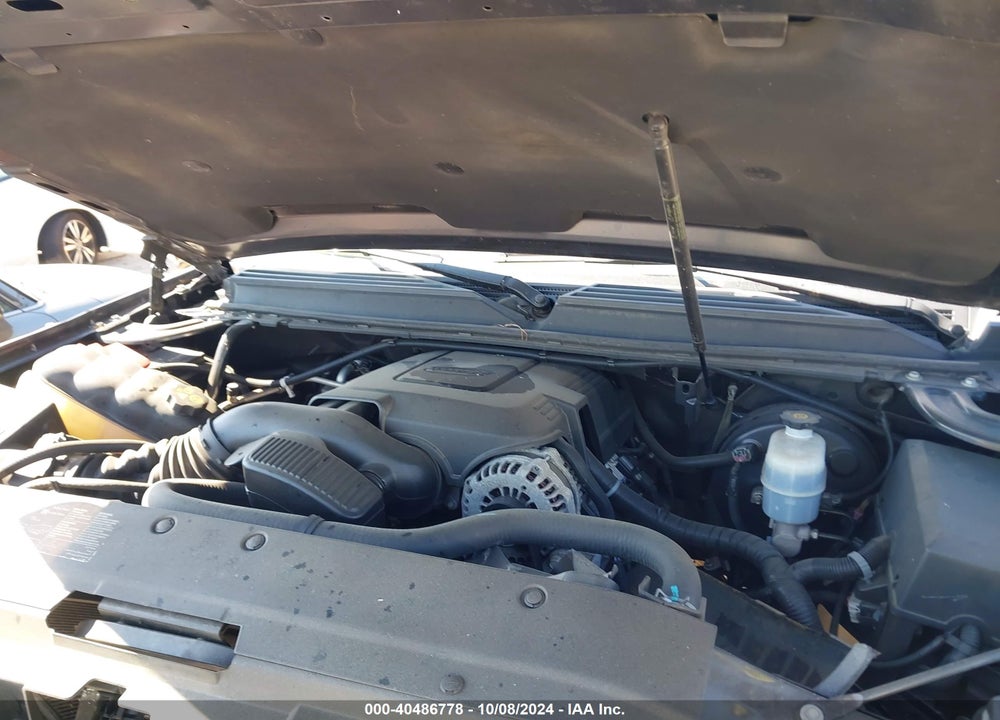 2011 CHEVROLET TAHOE LT VIN: 1GNSKBE00BR270875