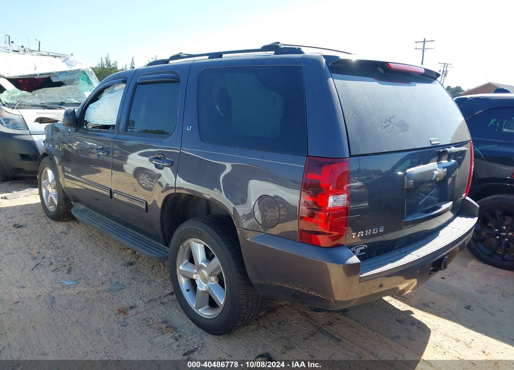2011 CHEVROLET TAHOE LT VIN: 1GNSKBE00BR270875