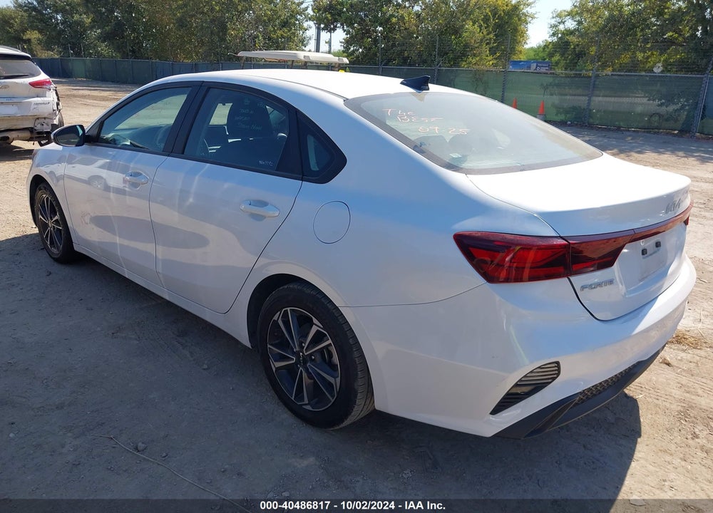 2022 KIA FORTE LXS VIN: 3KPF24AD5NE417786