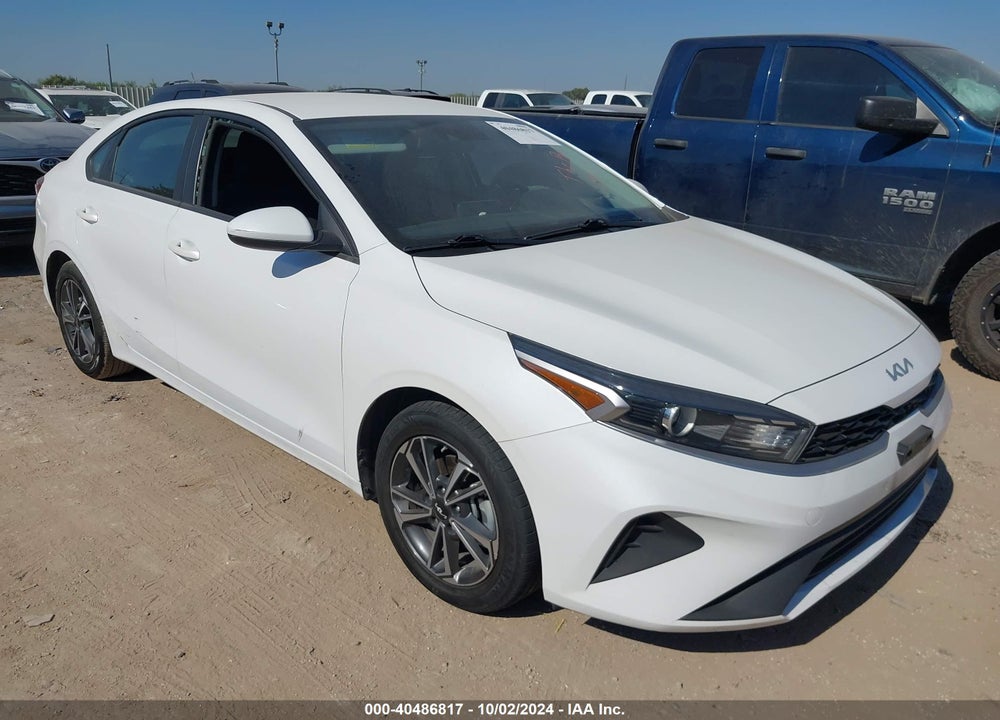 2022 KIA FORTE LXS VIN: 3KPF24AD5NE417786