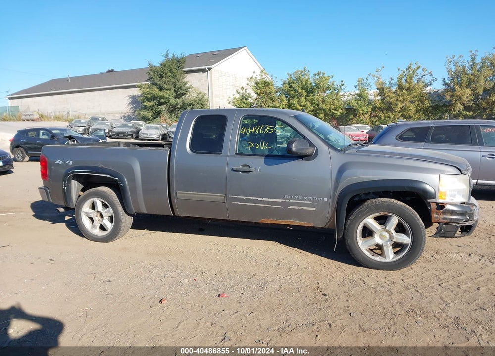2009 CHEVROLET SILVERADO 1500 LT VIN: 1GCEK29039Z167525