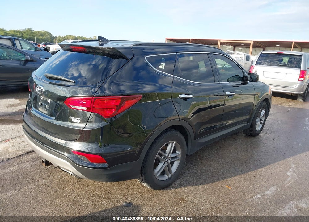 2017 HYUNDAI SANTA FE SPORT 2.4L VIN: 5NMZUDLB8HH013235