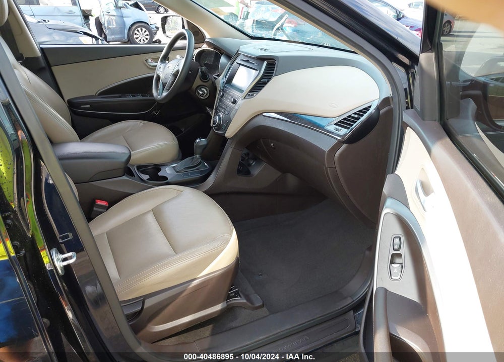 2017 HYUNDAI SANTA FE SPORT 2.4L VIN: 5NMZUDLB8HH013235