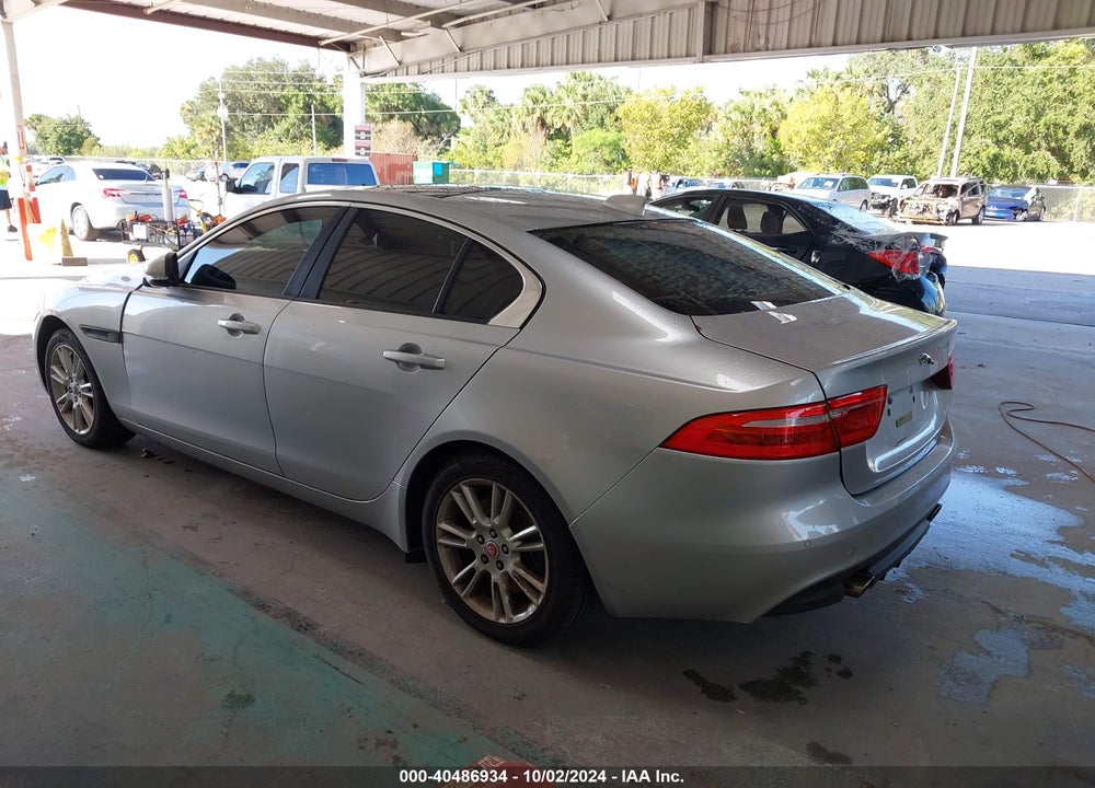 2017 JAGUAR XE 25T PREMIUM VIN: SAJAD4BG7HA955136