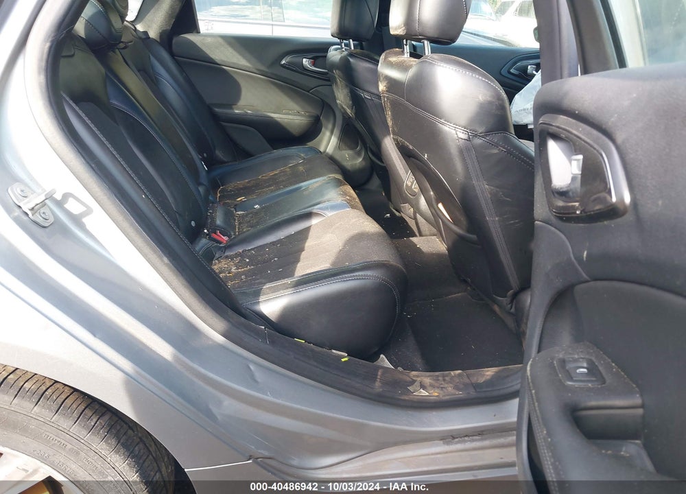 2016 CHRYSLER 200 VIN: 1C3CCCBB7GN120996
