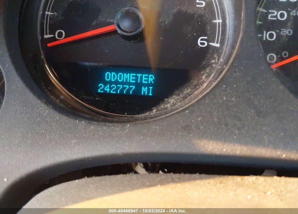 2008 CHEVROLET TAHOE LT VIN: 1GNFC13088R250863