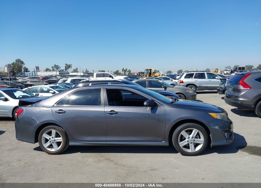 2014 TOYOTA CAMRY SE VIN: 4T1BF1FKXEU800323