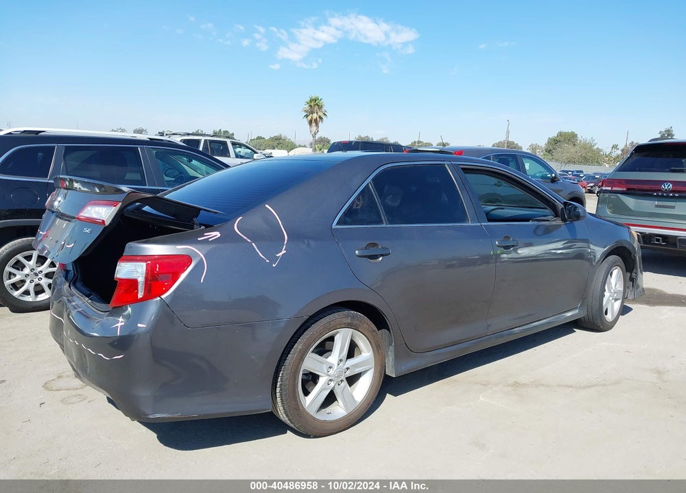 2014 TOYOTA CAMRY SE VIN: 4T1BF1FKXEU800323