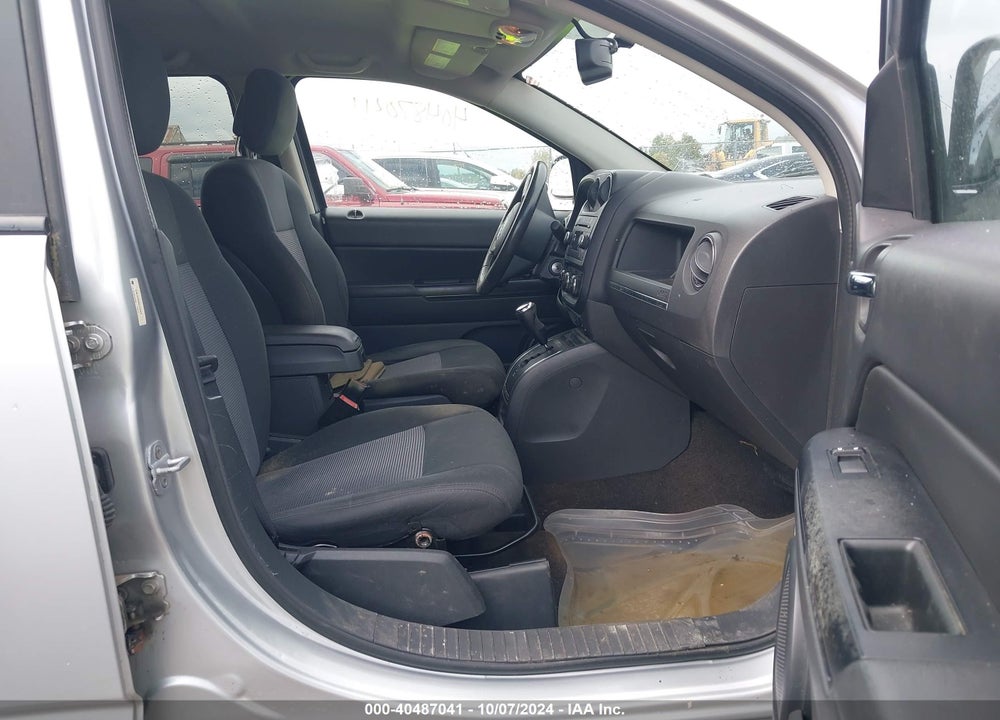 2013 JEEP COMPASS LATITUDE VIN: 1C4NJDEB0DD249420