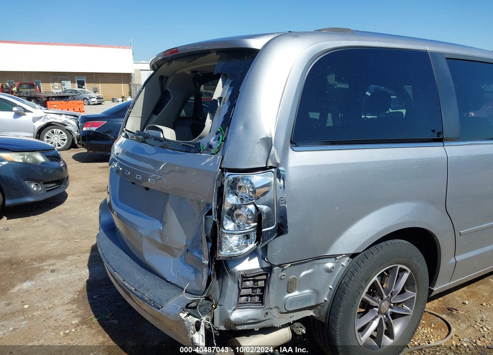 2017 DODGE GRAND CARAVAN SXT VIN: 2C4RDGCG6HR857406