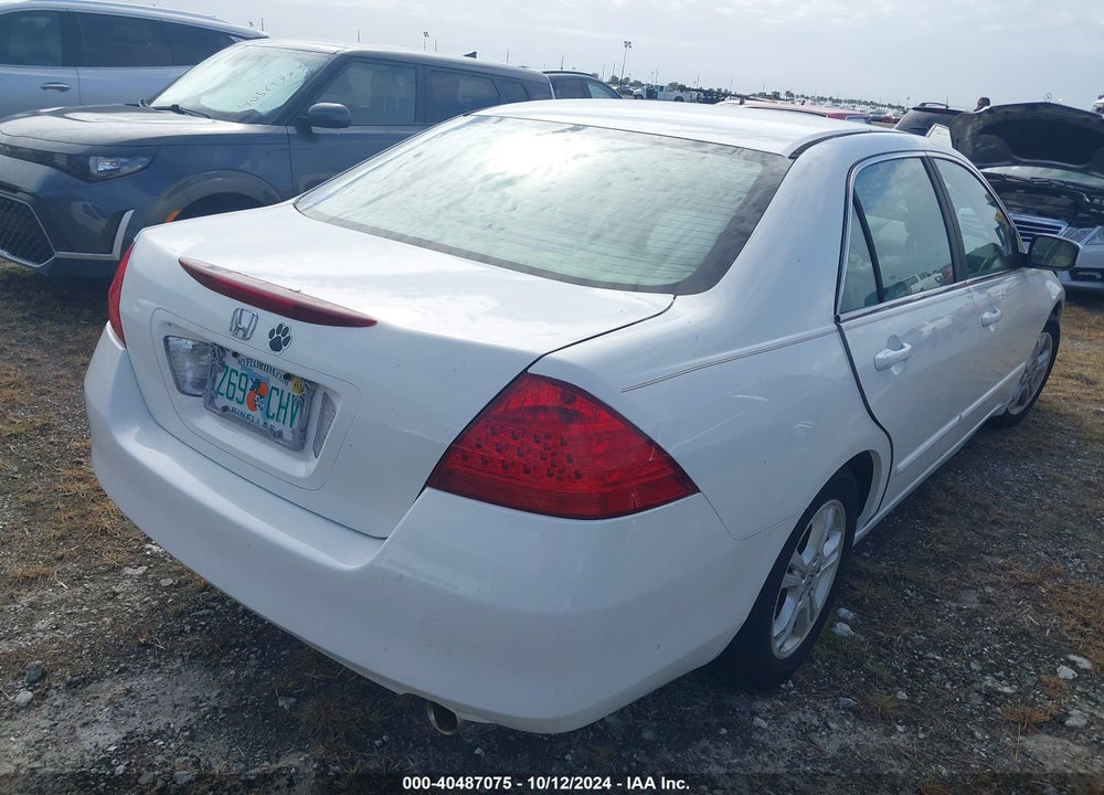 2007 HONDA ACCORD 2.4 EX VIN: 1HGCM56767A137677
