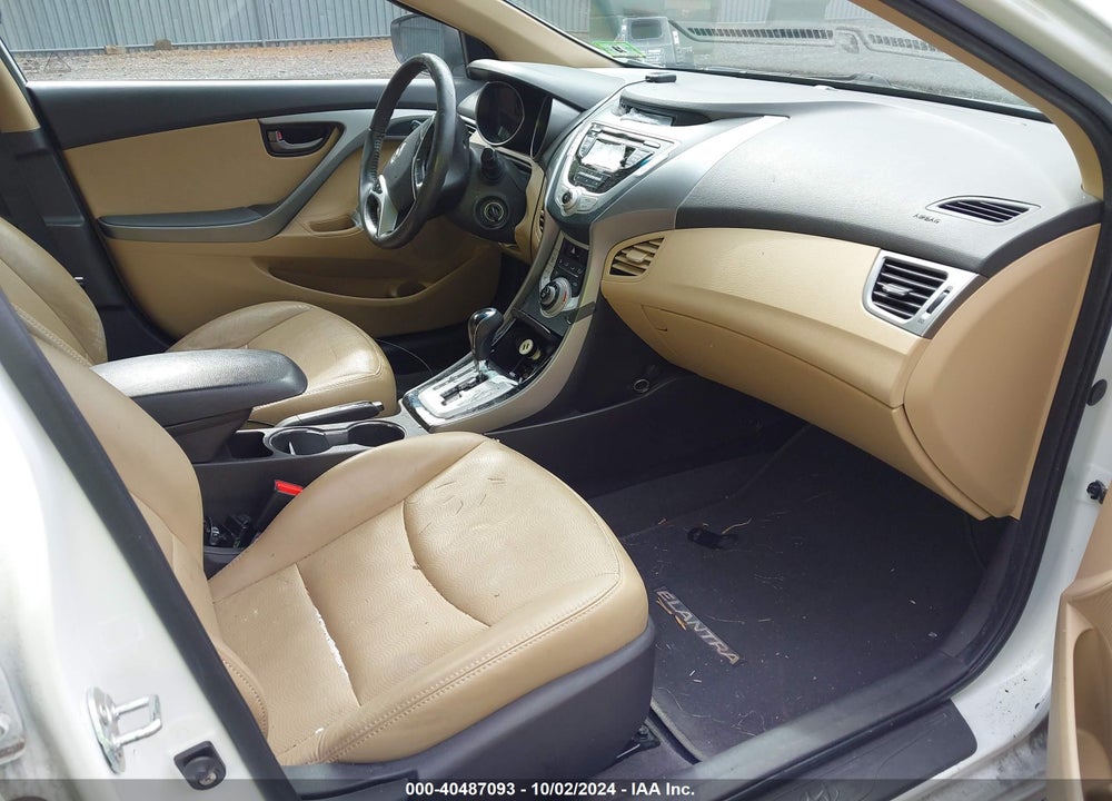 2011 HYUNDAI ELANTRA LIMITED VIN: 5NPDH4AE4BH049137