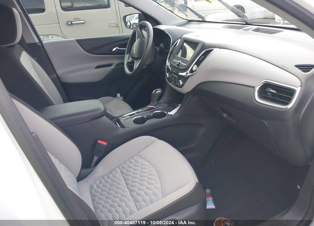 2019 CHEVROLET EQUINOX LS VIN: 3GNAXHEV9KS644263