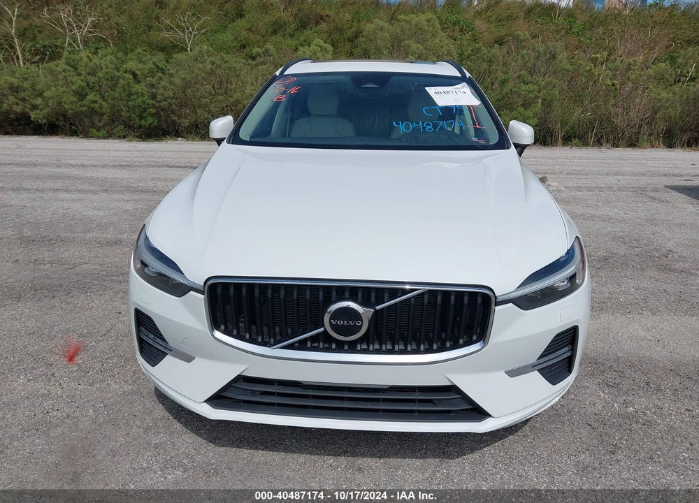 2022 VOLVO XC60 B5 MOMENTUM VIN: YV4L12RK1N1944981