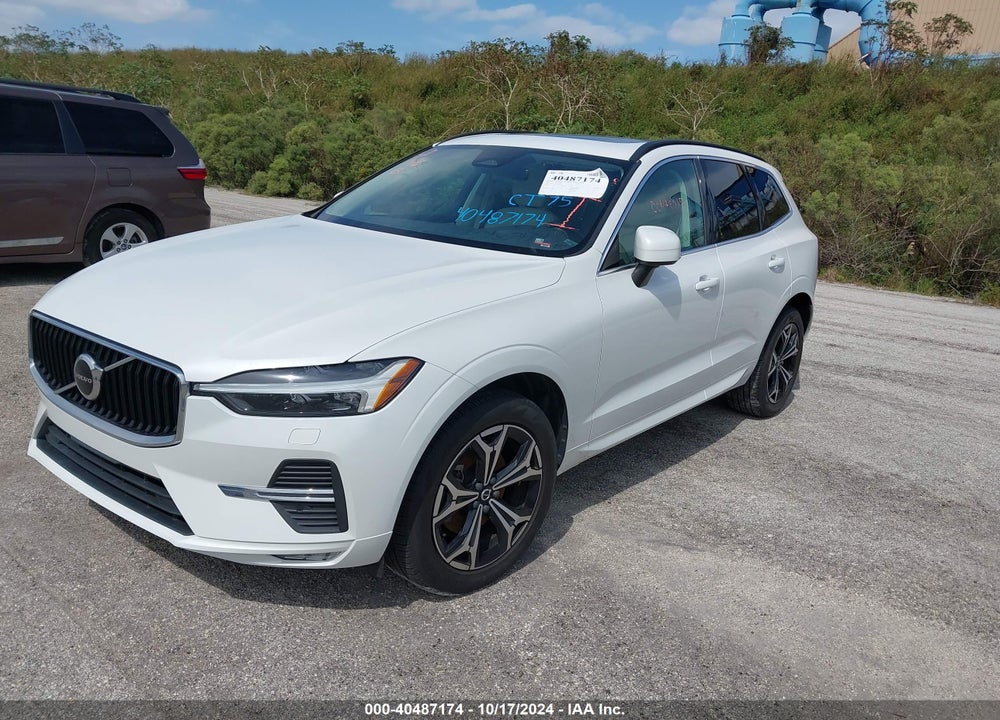 2022 VOLVO XC60 B5 MOMENTUM VIN: YV4L12RK1N1944981