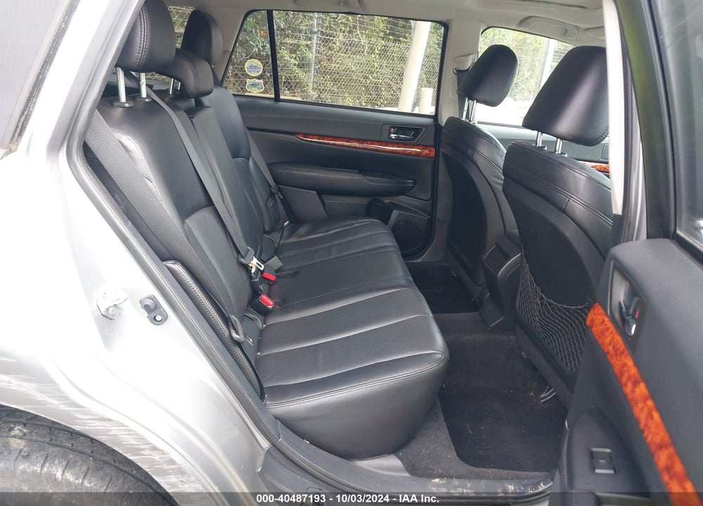 2011 SUBARU OUTBACK 2.5I LIMITED VIN: 4S4BRBKC8B3386889