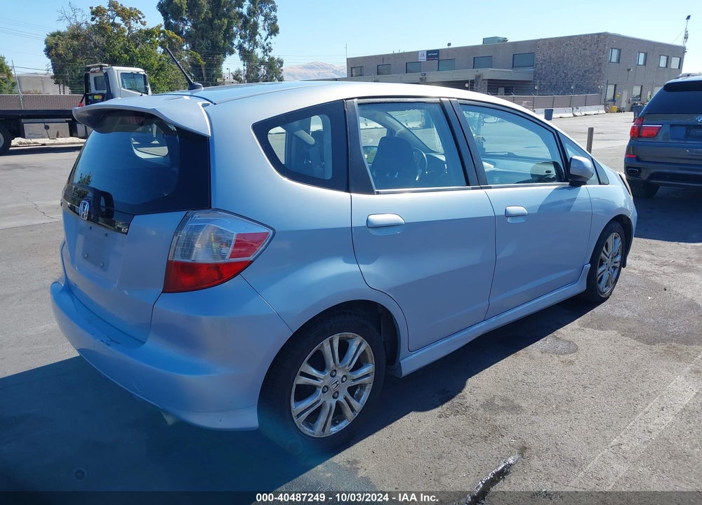 2010 HONDA FIT SPORT VIN: JHMGE8H49AC025435