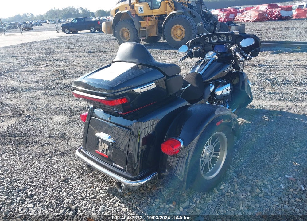 2021 HARLEY-DAVIDSON FLHTCUTG VIN: 1HD1MAF19MB851818
