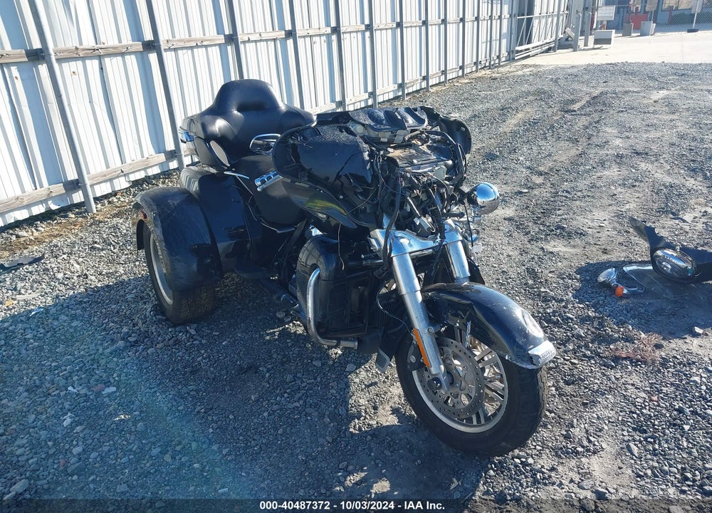 2021 HARLEY-DAVIDSON FLHTCUTG VIN: 1HD1MAF19MB851818