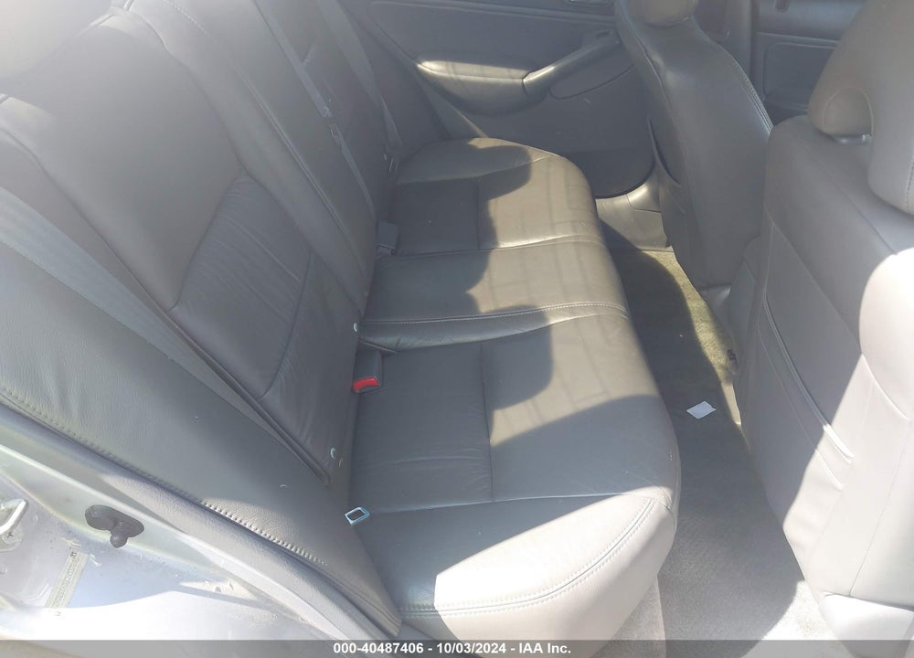 2003 HONDA CIVIC LX VIN: 2HGES16533H537990