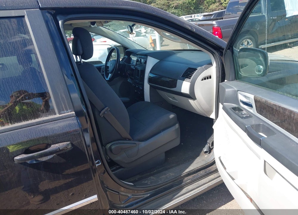 2010 DODGE GRAND CARAVAN SXT VIN: 2D4RN5D11AR349087