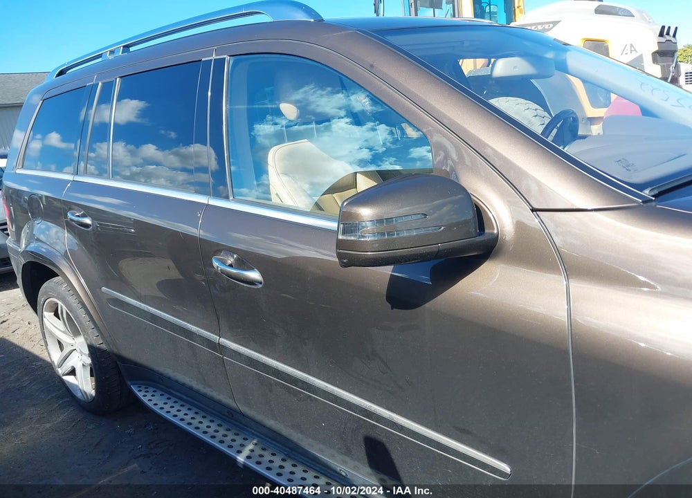 2012 MERCEDES-BENZ GL 550 4MATIC VIN: 4JGBF8GEXCA775522